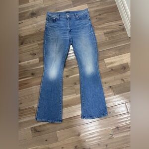 Mother the weekender jeans in Mediterranean muse